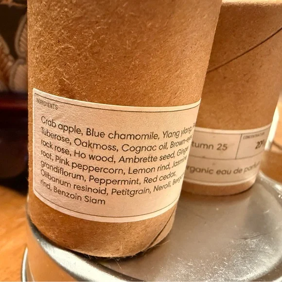 Almost a full bottle! Natural and toxin free perfume 🌱 - Picture 4 of 7